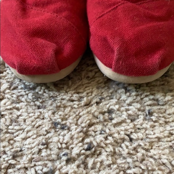 Red Toms size 7 - Picture 3 of 6